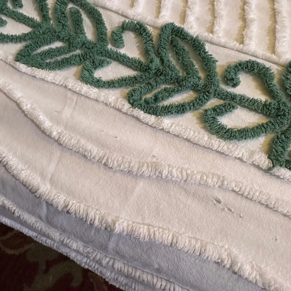 Vintage Fruit of the Loom Chenille Bedspread White Green Leaf Border 102x88 MCM